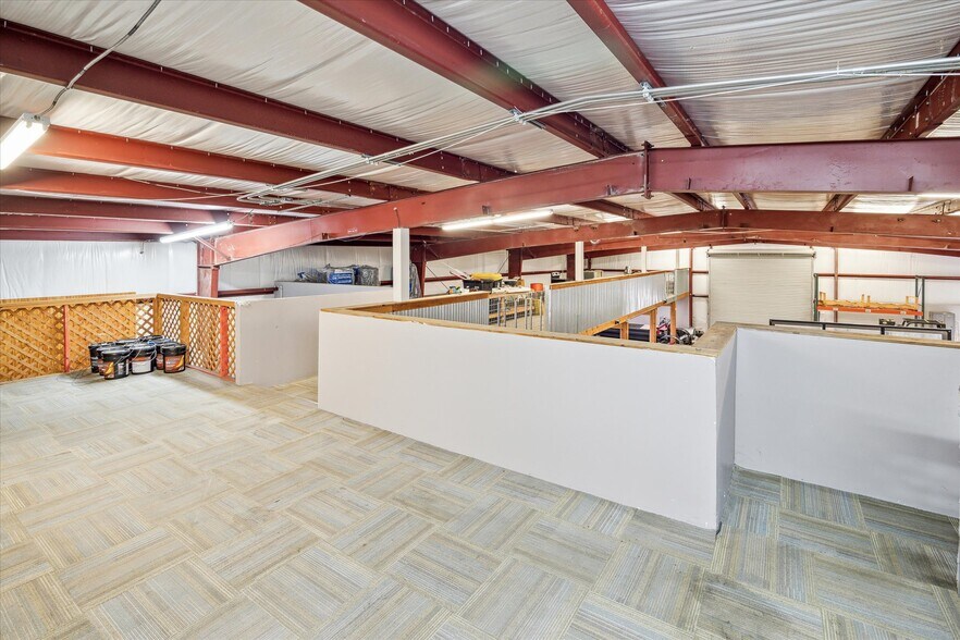 More Photos Of 11126 Timber Crest Dr, Houston Warehouse For Lease