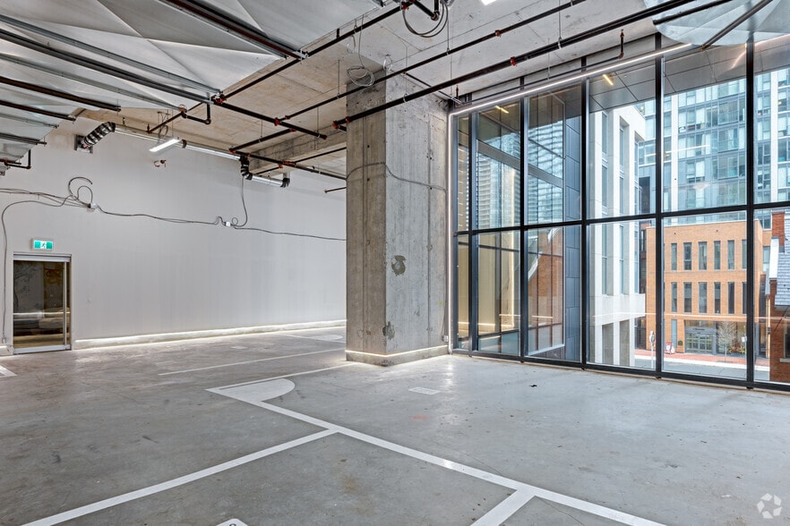 More Photos Of 591 Yonge St, Toronto Apartments For Lease