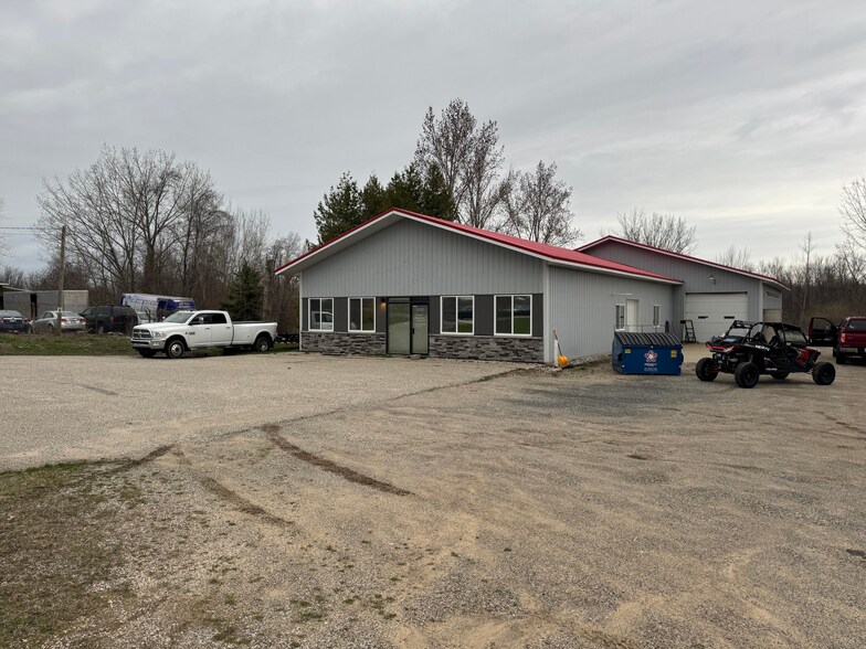 Primary Photo Of 5140 W Polk Rd, Hart Freestanding For Sale