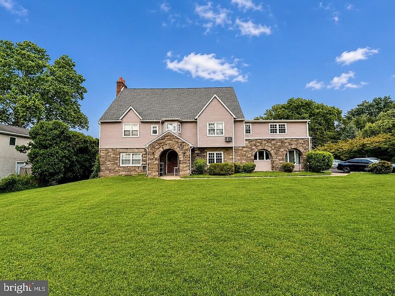 Primary Photo Of 2250 Boyd Rd, Huntingdon Valley Apartments For Sale