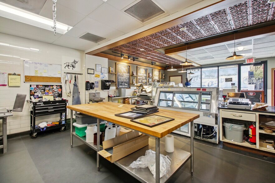 More Photos Of 4801 Folsom Blvd, Sacramento Freestanding For Lease