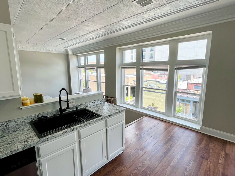 More Photos Of 114 E 5th St, Greenville Apartments For Sale
