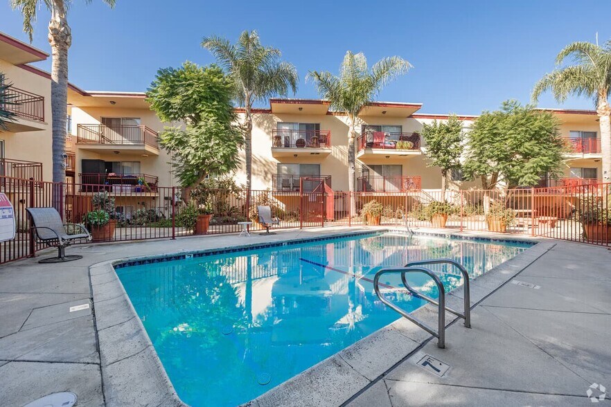 More Photos Of 3320 Redondo Beach Blvd, Torrance Apartments For Sale