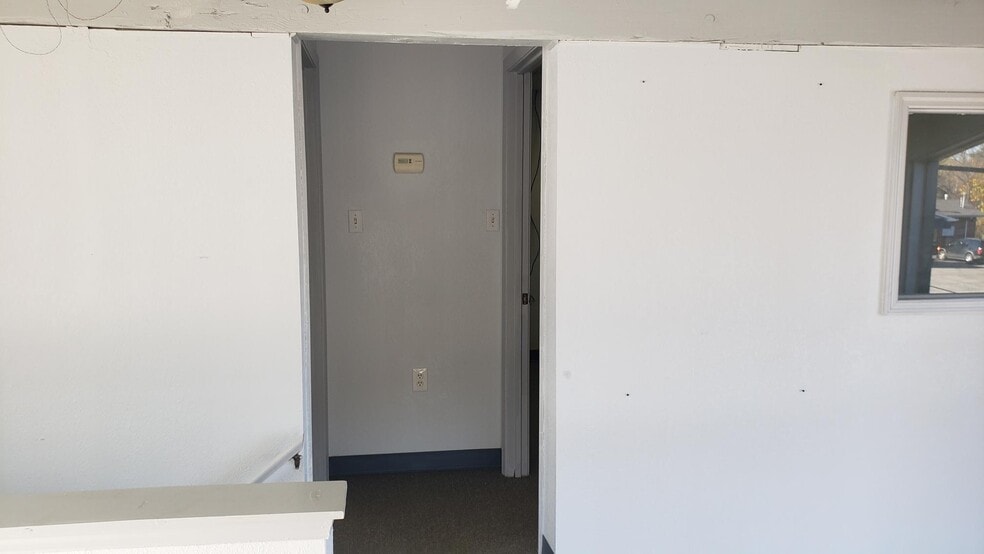 More Photos Of 4051 Jeffco Blvd, Arnold Loft Creative Space For Lease