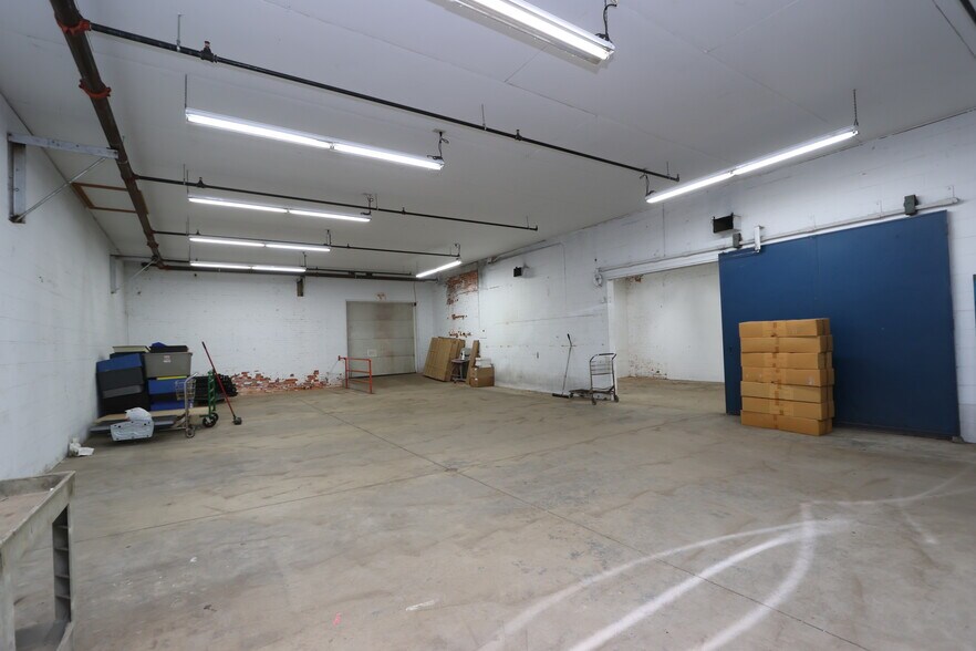 More Photos Of 202 W Livingston Ave, Crestline Warehouse For Sale