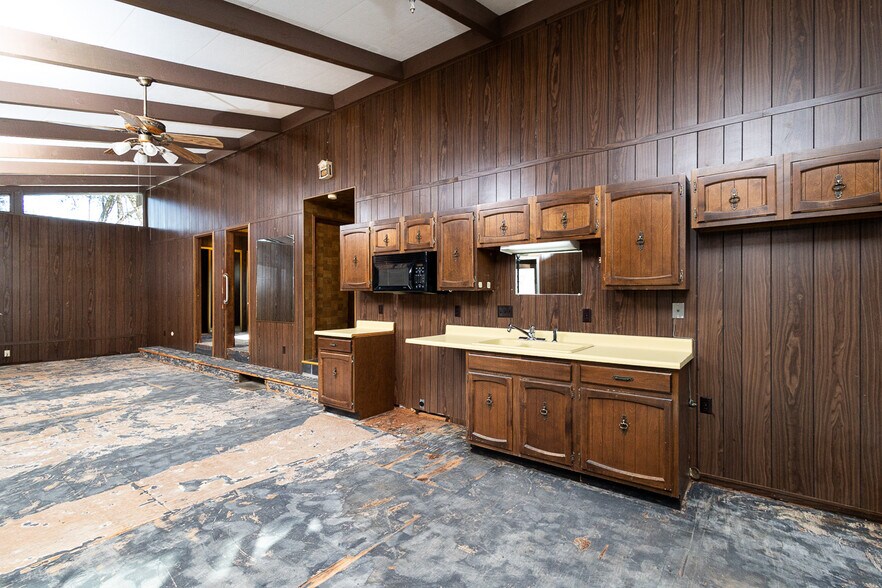 More Photos Of 6433 Mother Lode Dr, Placerville Office For Sale