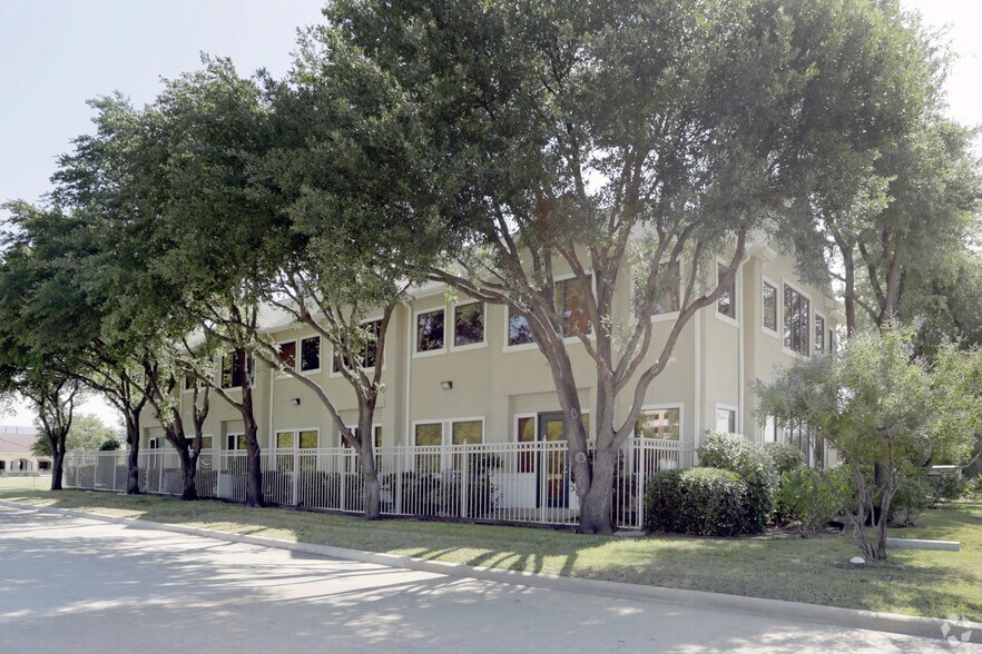 More Photos Of 5421 Alpha Rd, Dallas Office For Lease