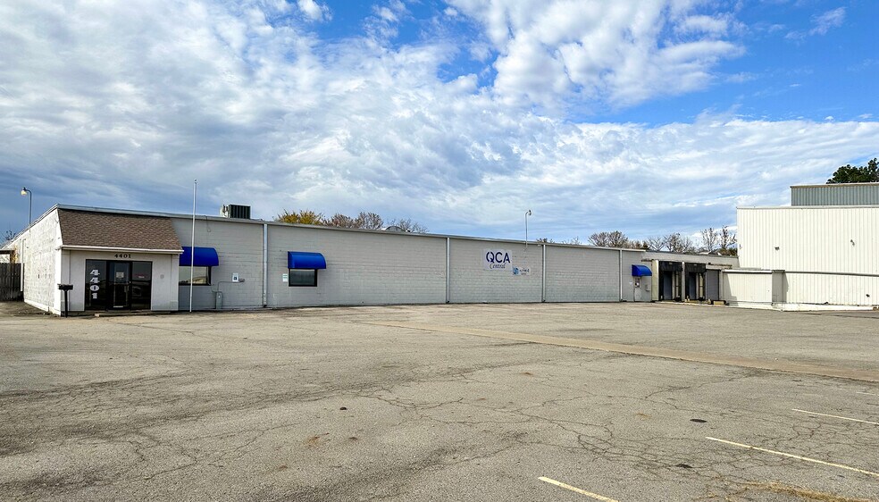 More Photos Of 4401 Savannah St, Fort Smith Warehouse For Sale