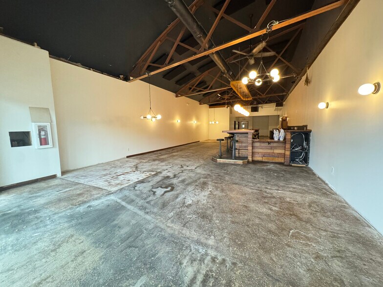 More Photos Of 403-407 Gallatin Ave, Nashville Restaurant For Lease