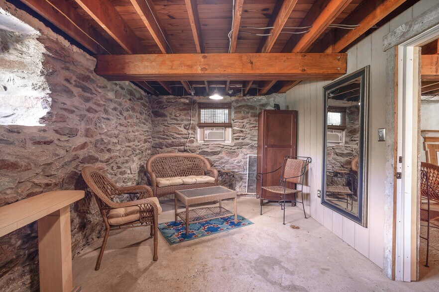 More Photos Of 1902 Jefferson Pike, Brunswick Lodge Meeting Hall For Lease