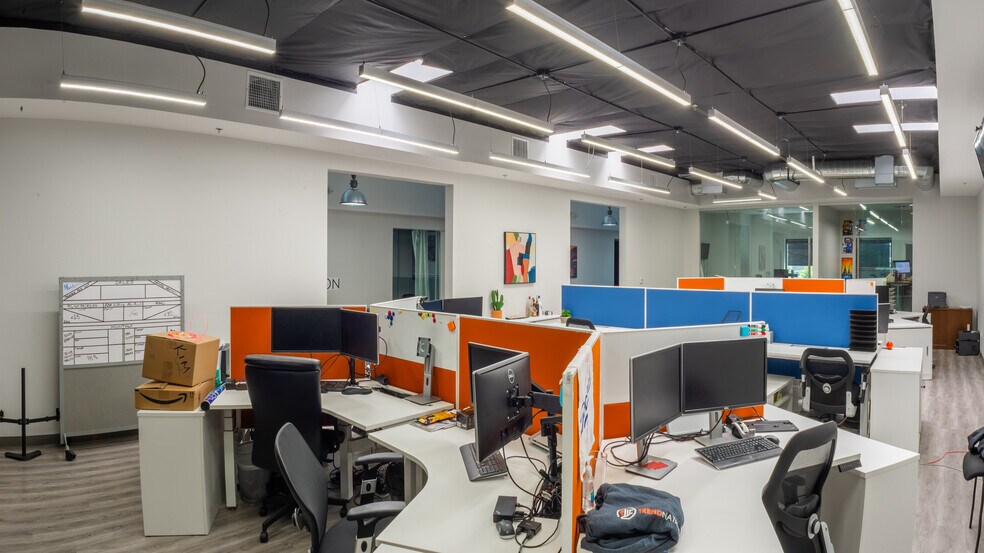 More Photos Of 229 S Las Vegas Blvd, Las Vegas Office For Sale