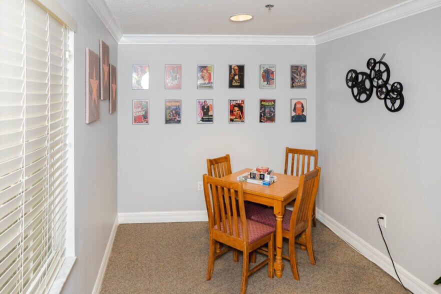 More Photos Of 12 E Grove Ave, Lake Wales Assisted Living For Sale