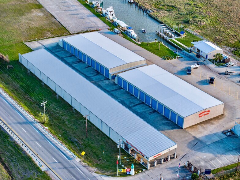 More Photos Of 3902 Highway 146 N, Texas City Marina For Sale