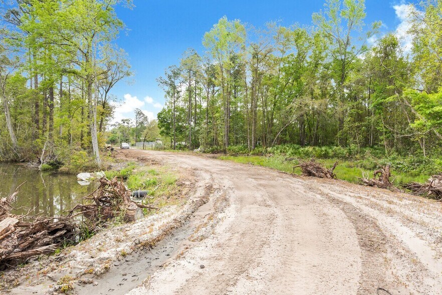 More Photos Of 514 Addor Ln, Jacksonville Land For Lease