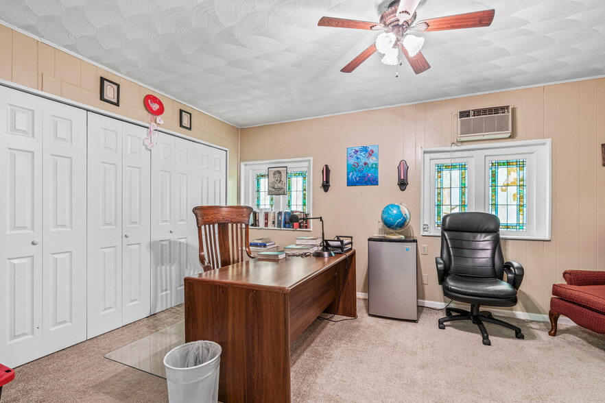 More Photos Of 408 W Main St, Park Hills Religious Facility For Sale