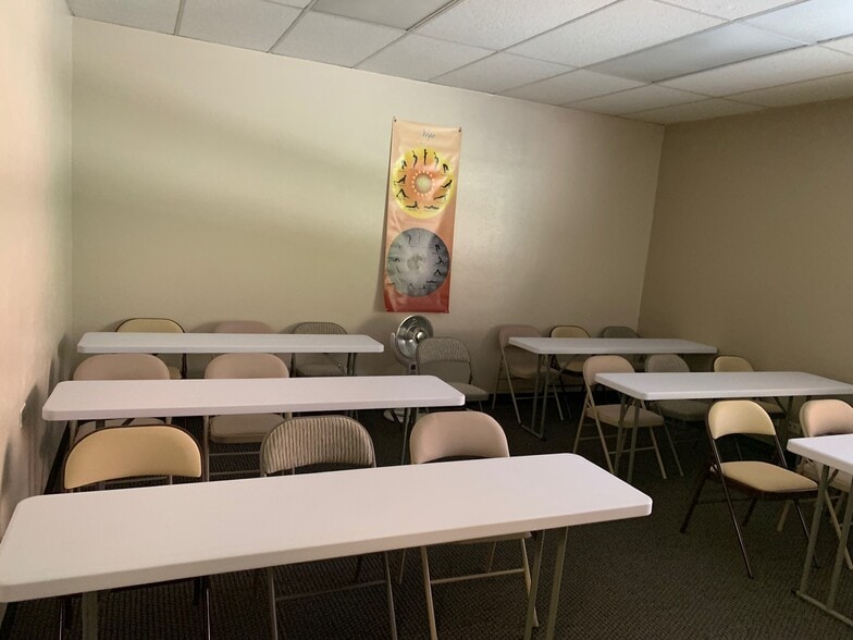 More Photos Of 12157 W Cedar Dr, Lakewood Office For Lease