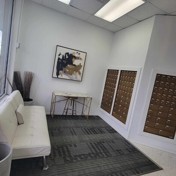 Primary Photo Of 1982 Main St E, Snellville Storefront For Sale