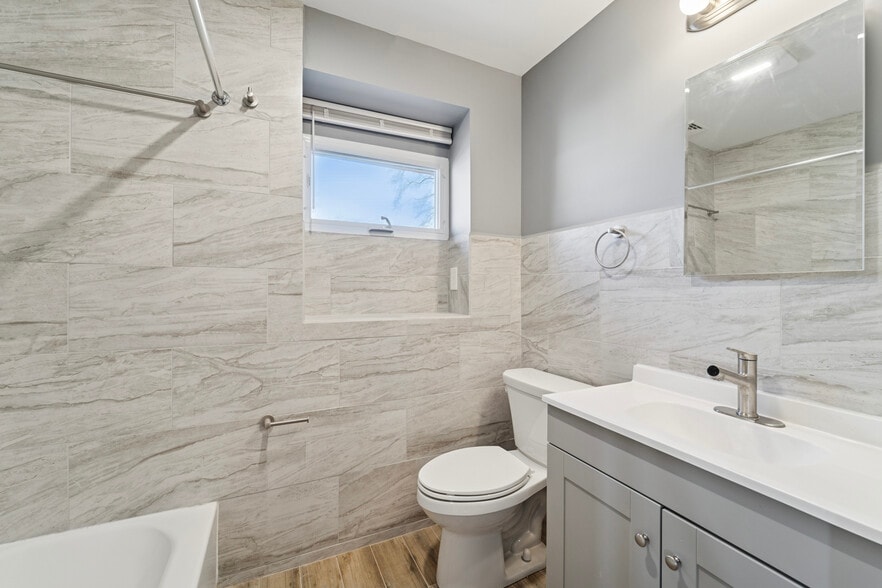 More Photos Of 14-16 S Wycombe Ave, Lansdowne Auto Repair For Sale