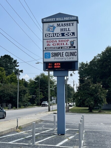 More Photos Of 1074 Southern Ave, Fayetteville Medical For Lease