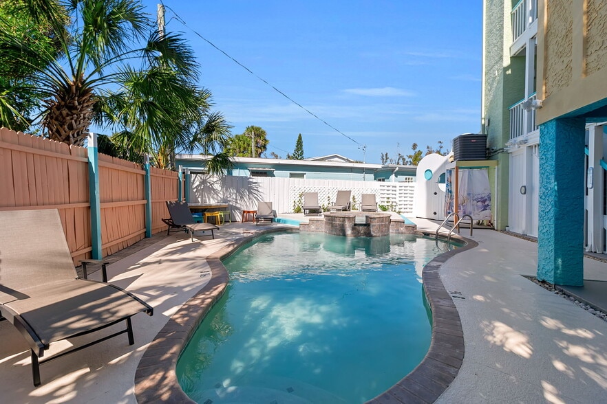 More Photos Of 5322 CALLE DE LA SIESTA, Sarasota Hospitality For Sale