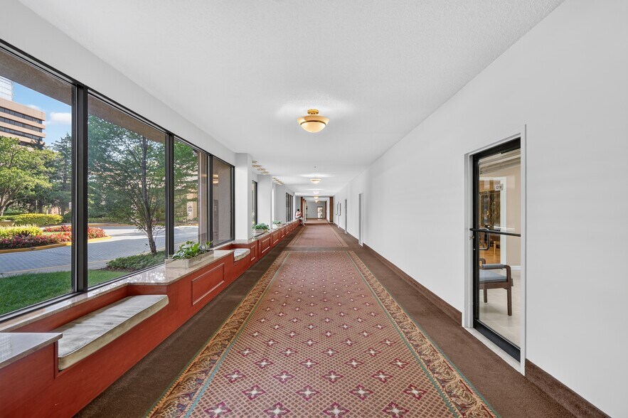 More Photos Of 3713 S George Mason Dr, Falls Church Apartments For Sale