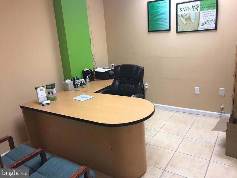 More Photos Of 13895 Hedgewood Dr, Woodbridge Medical For Lease