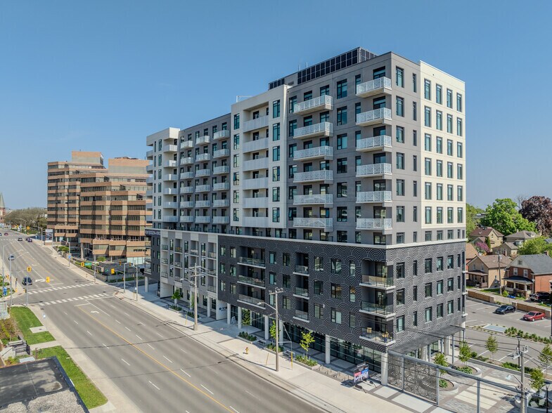 More Photos Of 66 Weber St E, Kitchener Apartments For Lease