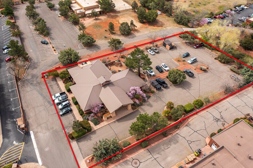 More Photos Of 75 Kallof Pl, Sedona Loft Creative Space For Lease