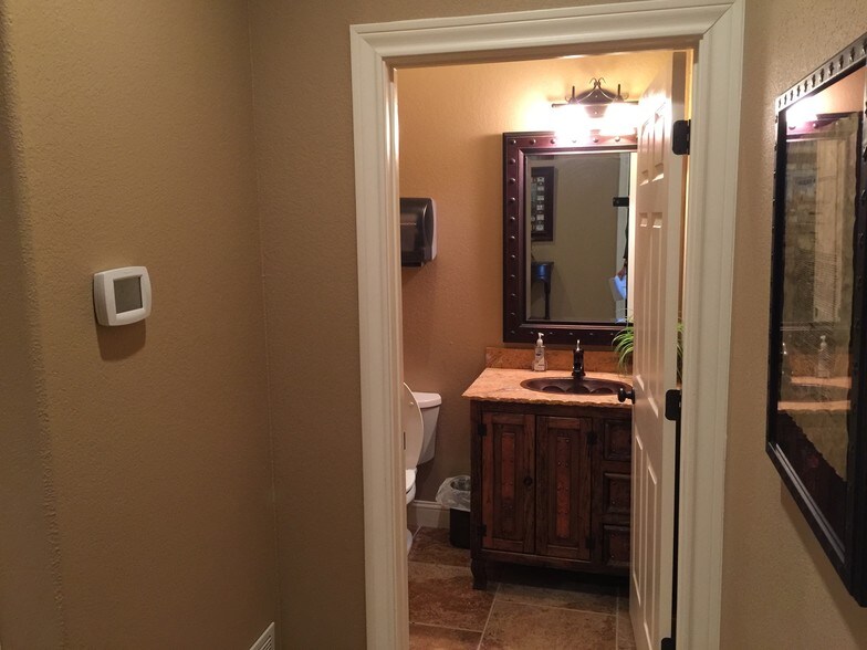 More Photos Of 1902 E State Highway 36, Abilene Industrial For Sale