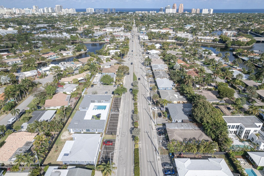 More Photos Of 2009-2025 NE 26th St, Wilton Manors Apartments For Sale
