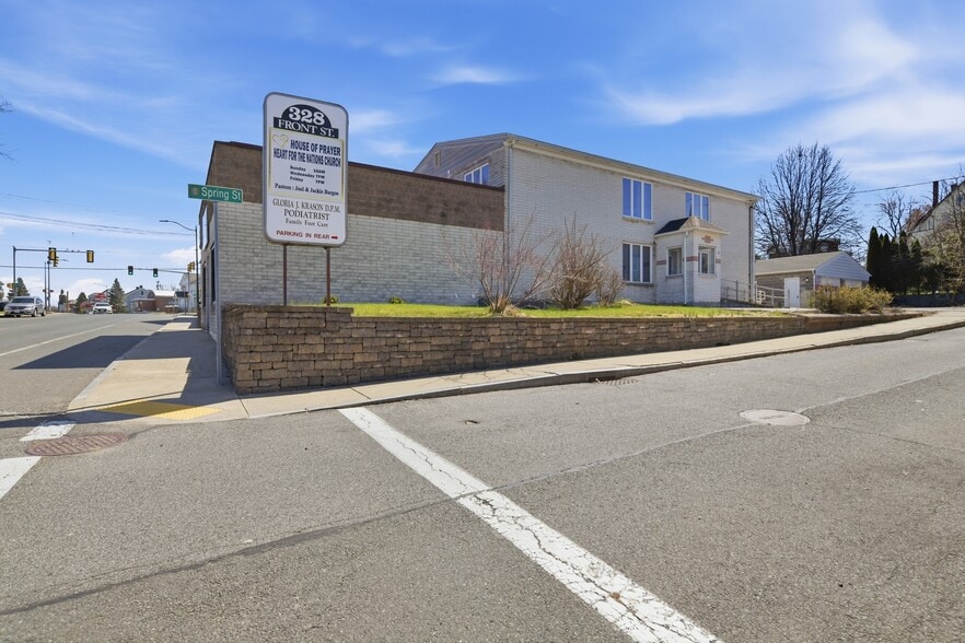 More Photos Of 328 Front St, Chicopee Storefront Retail Office For Lease