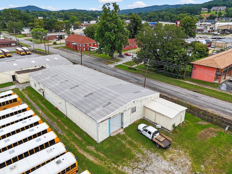 More Photos Of 512 S Wilmer Ave, Anniston Warehouse For Sale