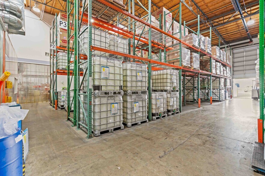 More Photos Of 29000 N Hancock Pky, Valencia Manufacturing For Lease