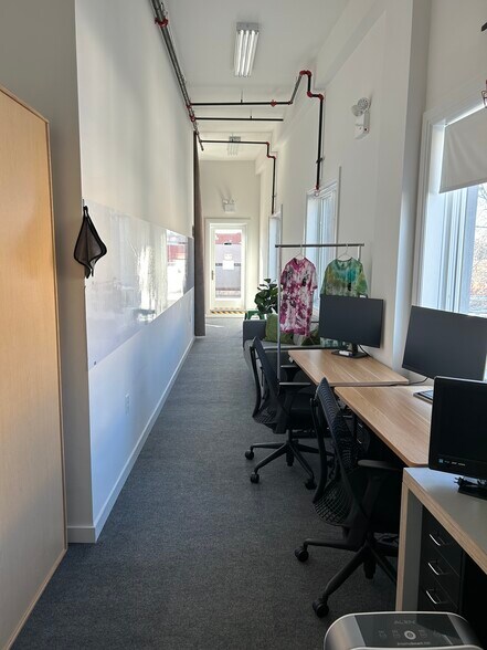 More Photos Of 21 Division Pl, Brooklyn Loft Creative Space For Lease