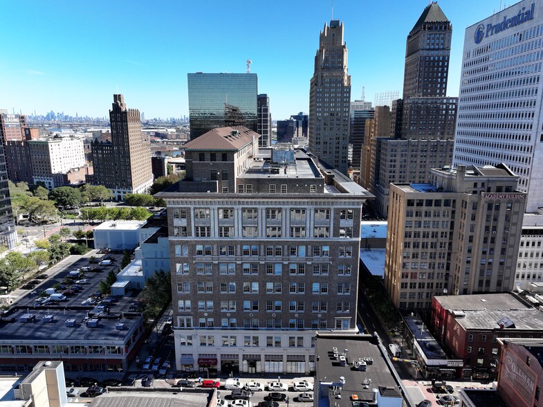 More Photos Of 707 Broad St, Newark Office For Lease