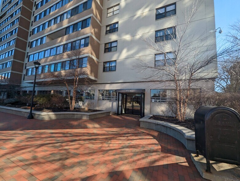 More Photos Of 7 Whittier Pl, Boston Apartments For Sale