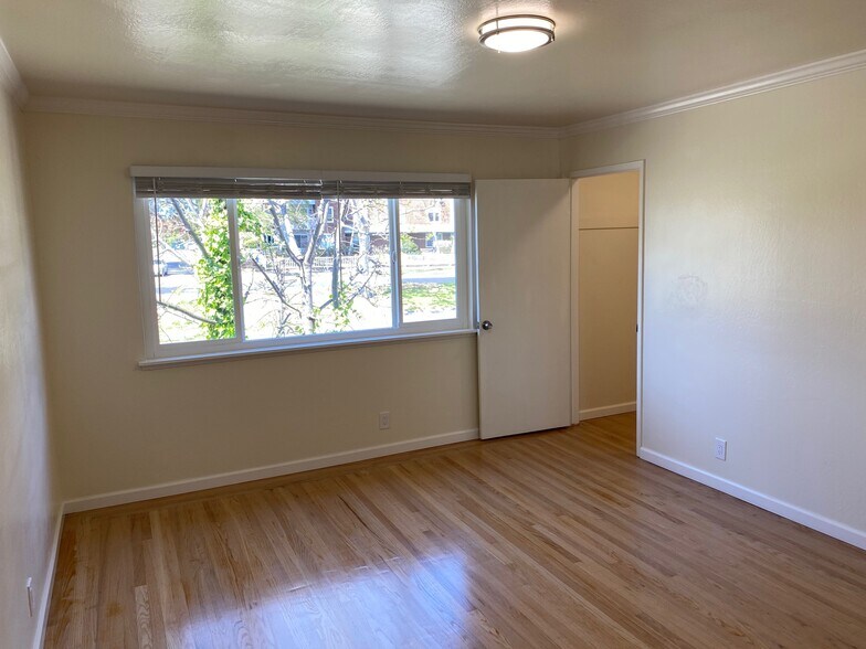 More Photos Of 820 Island Dr, Alameda Specialty For Sale