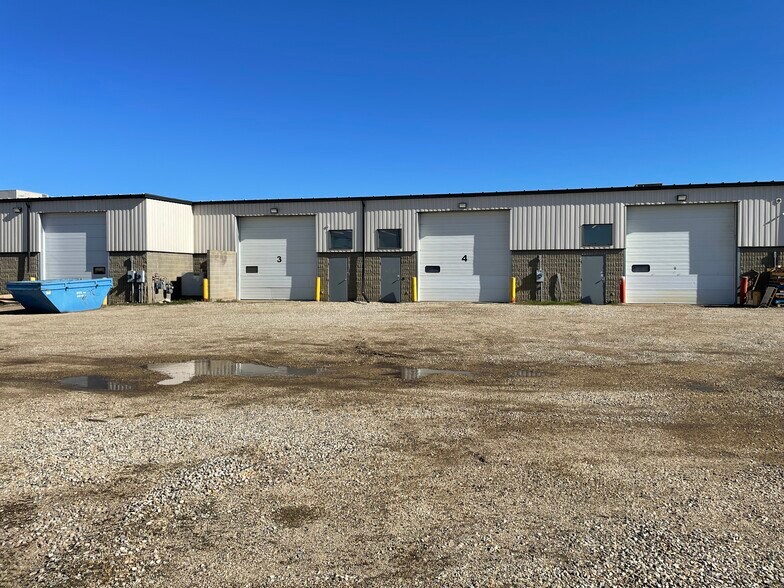 More Photos Of 11231 97 Av, Grande Prairie Warehouse For Lease