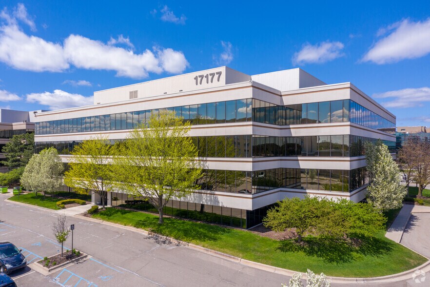 Primary Photo Of 17177 N Laurel Park Dr, Livonia Office For Lease