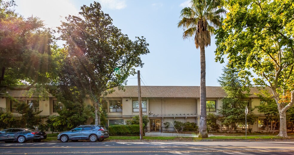 More Photos Of 2650 21st St, Sacramento Medical For Lease
