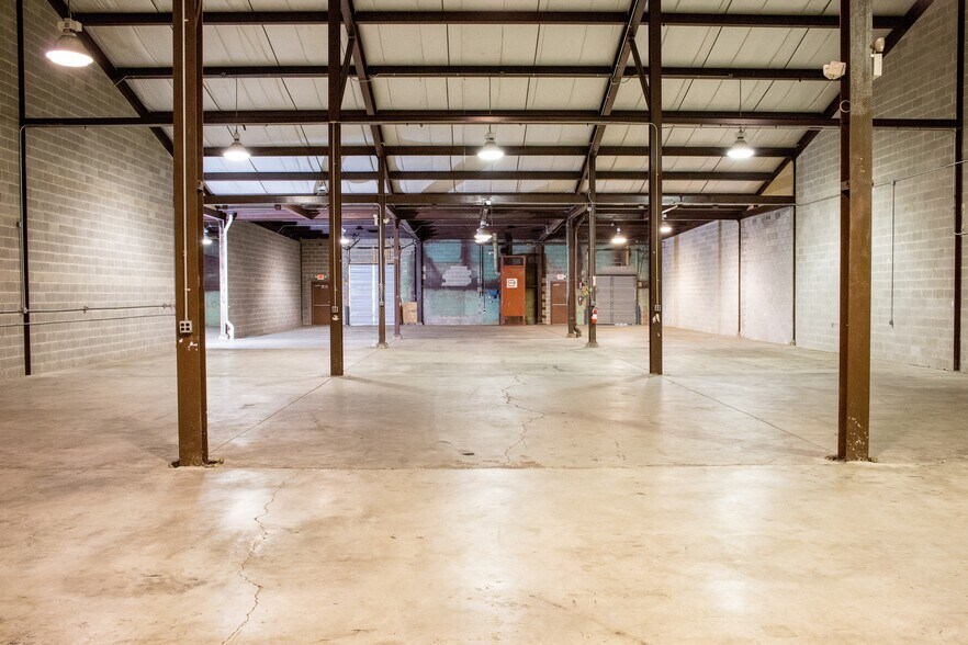 More Photos Of 60-76 Robinson St, Pottstown Warehouse For Lease