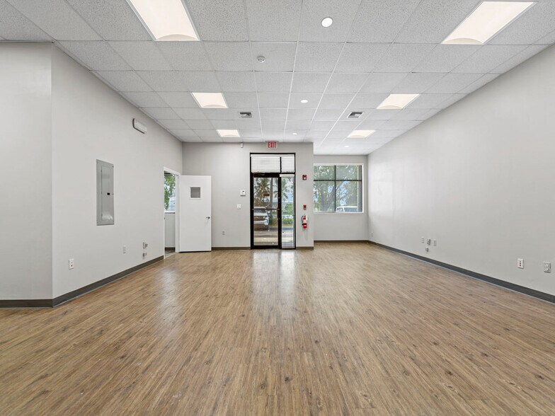 More Photos Of 731-745 Shotgun Rd, Sunrise Light Distribution For Sale