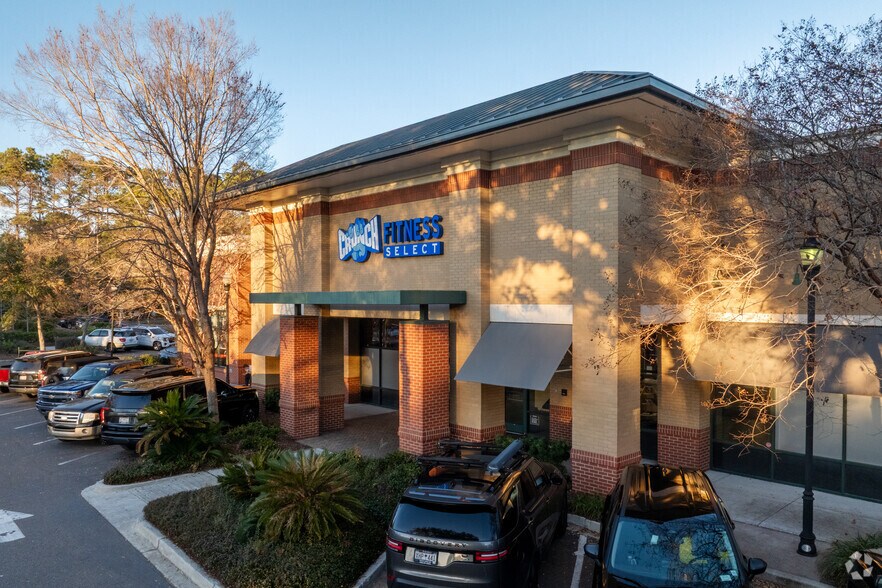 More Photos Of 600 Long Point Rd, Mount Pleasant Unknown For Lease