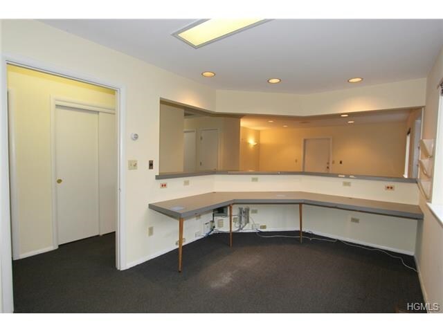 More Photos Of 3630 Hill Blvd, Jefferson Valley Medical For Lease