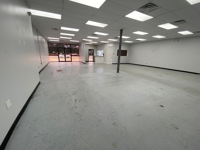 More Photos Of 1675 Highway 190, Mandeville Unknown For Lease