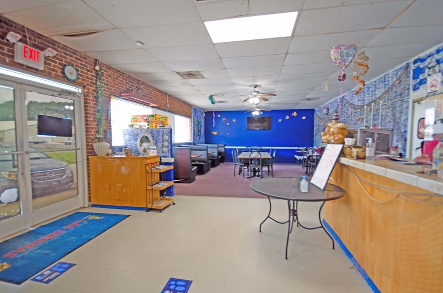 More Photos Of 2902 Industrial Dr, Sanford Restaurant For Sale