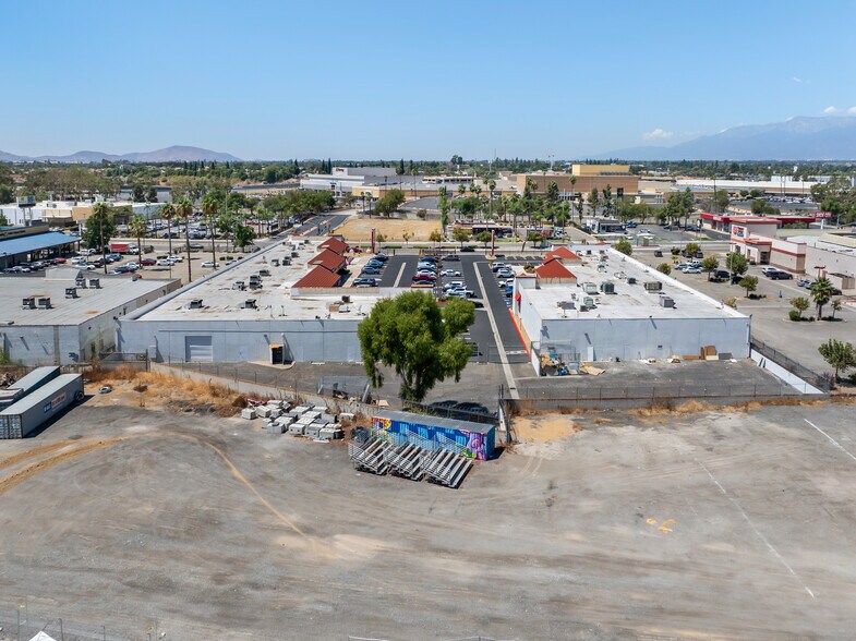 More Photos Of , San Bernardino General Retail For Sale