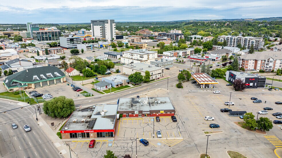 More Photos Of 4419 50 Ave, Red Deer Storefront Retail Office For Lease