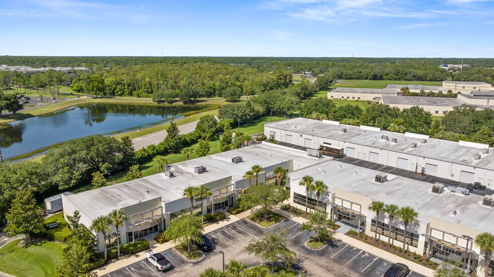 More Photos Of 11602 lake underhill Rd, Orlando Flex For Lease