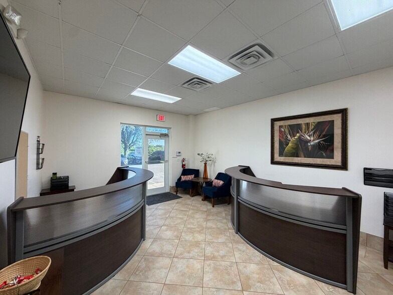 More Photos Of 7896 Interstate Ct, North Fort Myers Warehouse For Sale